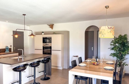 Blauzac House | Villa Harmonie-8min from Uzès Clim & pool -Blauzac