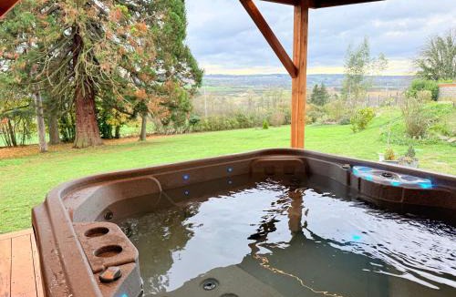 Cessieu Villa | Villa HARMONIE