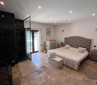 Piolenc Villa | Villa haut de gamme avec piscine et jacuzzi