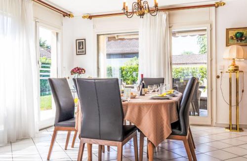 Genthod Villa | Villa Hauts-de-Genthod by Interhome