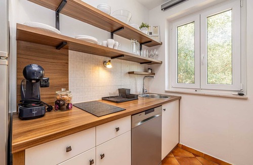 Linardici Apartment | Villa Haya - apartment LANTANA with heated pool