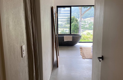 Cannonvale House | Villa Hayman