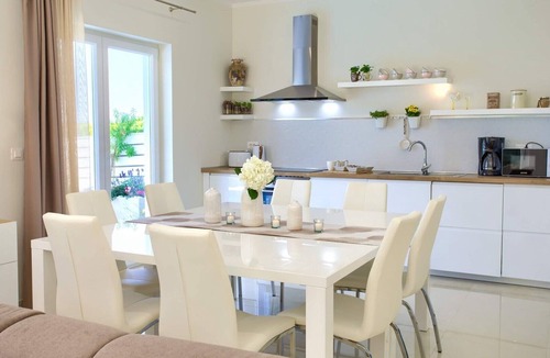 Klanfari Villa | Villa Hedera/Casa Hedera with Private Pool