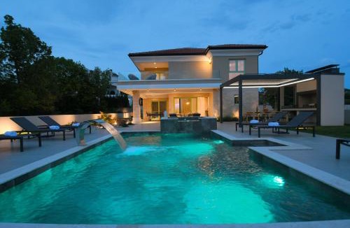 Brzac Villa | VILLA HELENA
