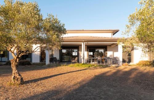 Aleria Bed & Breakfast | Villa Helychrisa