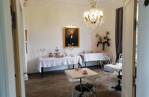 Flavy-le-Martel Bed & Breakfast | VILLA HENRI