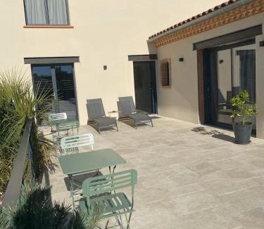 Valdurenque Bed & Breakfast | Villa Henri Marie l Chambre Pastel