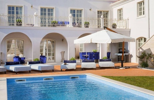 Vabriga Villa | Villa Hermitage – The Grand Retreat Elegant villa for up to 12 guests with private pool, situated 2 km from the sea.