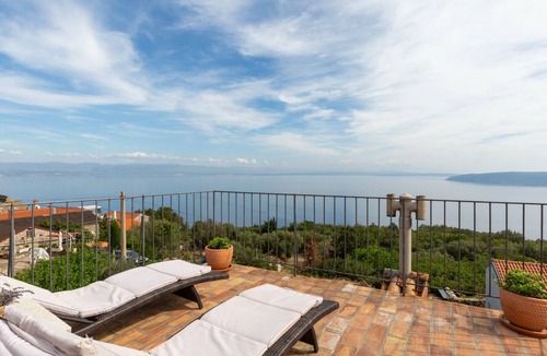 Obrs Villa | Villa Hidden world with pool by Villas Guide