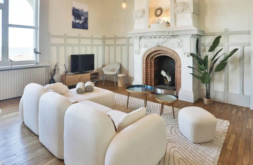 Les Sables d'Olonne Villa | Villa historique face mer – Luxe & Tranquillité