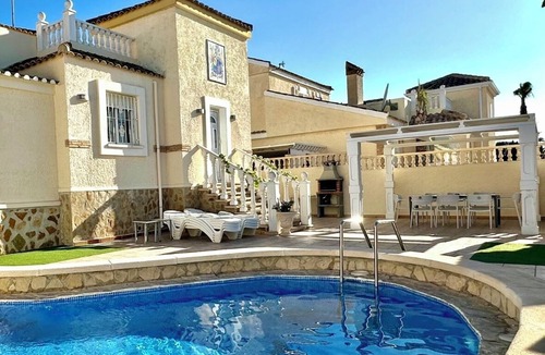 Puerto Marino Villa | Villa Holiday GA Centre Private Heated Pool