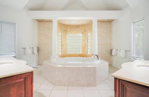 Hampton Bays Villa | Villa Hollow