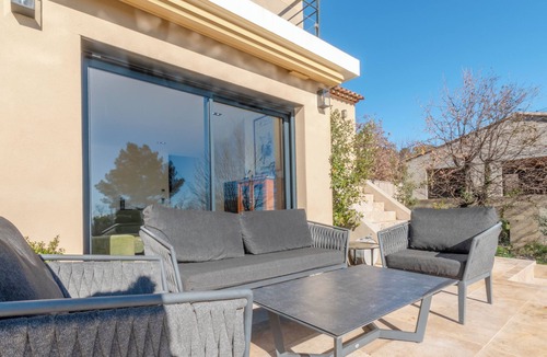 Tourrettes-sur-Loup Villa | Villa Holly
