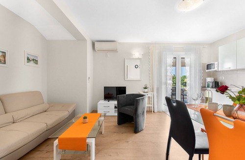 Mali Maj Apartment | Villa Hope/Apartment No.2 with Balcony