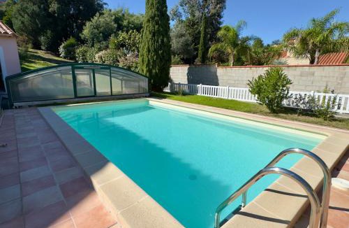 Laroque-des-Alberes Villa | Villa Horizons 3 étoiles-Spacieuse-Climatisation-Piscine privée-Terrain de pétanque-Table de Ping-Pong-Quilles-Equipements Sport-SudSejourConciergerie