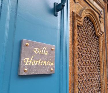 Bagneres-de-Bigorre Bed & Breakfast | Villa Hortensia