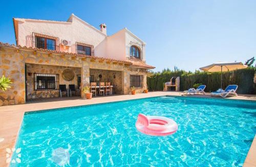 Urbanitzacio la Fustera Villa | Villa Hugo 5 by Abahana Villas