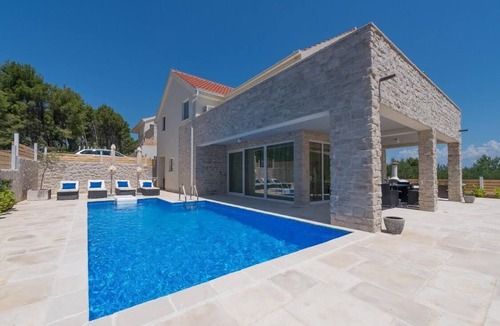 Pitve Villa | Villa Hvar Beauty with Swimming Pool