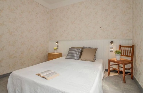 El Mas Fumats Apartment | Villa Hydra by Interhome