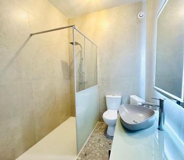 Le Blanc House | Villa Hyper Centre Le Blanc Type Hotel Entrée Autonome