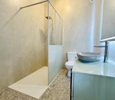 Le Blanc House | Villa Hyper Centre Le Blanc Type Hotel Entrée Autonome