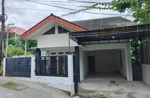 Balikpapan House | Villa IDR Inpres