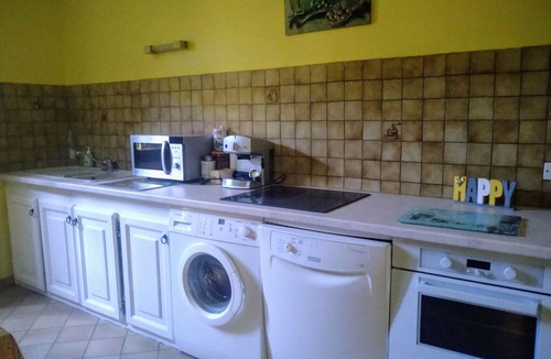 Fabras Villa | Villa in a green setting