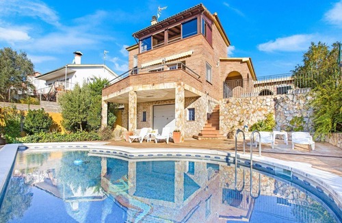 Vidreres Villa | Villa in Aiguaviva Park with Private Pool
