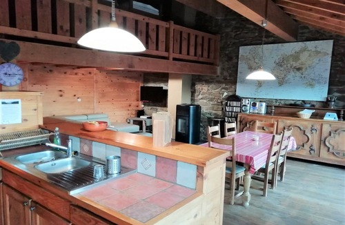 Ayguatebia-Talau House | Villa in Ayguatébia-Talau with Garden & BBQ