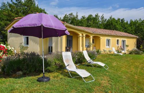 Saint-Medard Villa | Villa in Cazals with Pool & Lake Nearby
