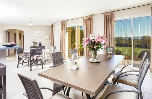 Saint-Medard Villa | Villa in Cazals with Pool & Lake Nearby