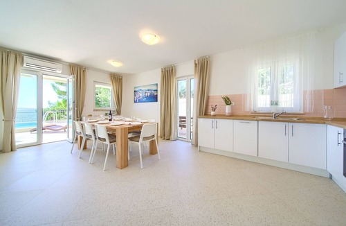 Martinscica Villa | Villa in Cres with Sea Views & Pool
