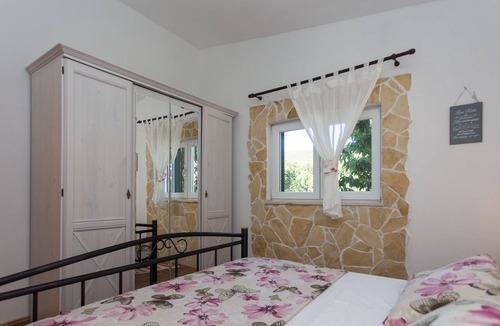Ljubitovica House | Villa in Dalmatia with the swimmingpool