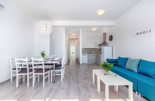 Dramalj Apartment | Villa in Dramalj, family friendly, pool, close to the beach