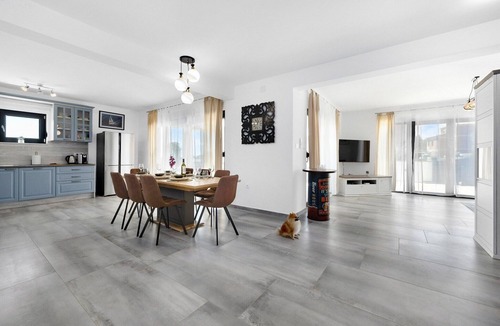 Krnica Villa | Villa in Krnica with Pool near Rock Beach