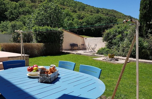 La Tour-Sur-Orb Villa | Villa in La Tour-sur-Orb with Pool & Garden