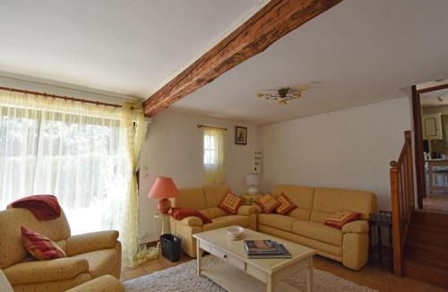 La Tour-Sur-Orb Villa | Villa in La Tour-sur-Orb with Pool & Garden