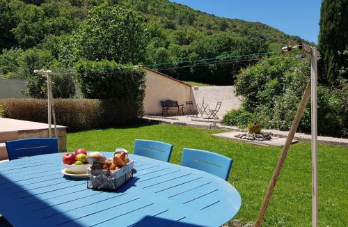 La Tour-Sur-Orb Villa | Villa in La Tour-sur-Orb with Pool & Garden