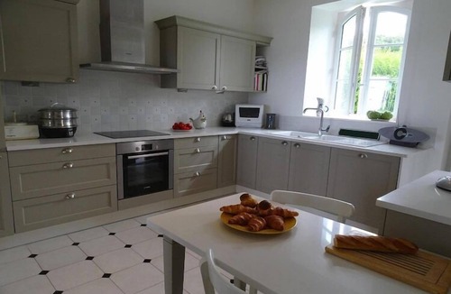 Plougasnou Villa | Villa in Primel with Sea View and Beach Access