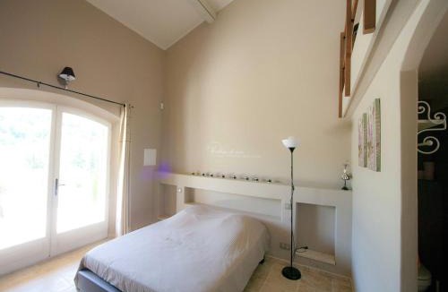 Martres-Tolosane Villa | Villa in Provence with Infinity Pool