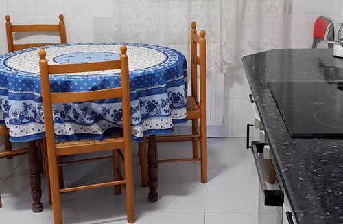 Murillo El Cuende Cottage | Villa in Rada with Garden and Barbecue