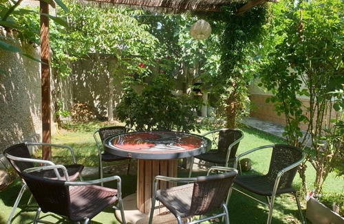 Murillo El Cuende Cottage | Villa in Rada with Garden and Barbecue