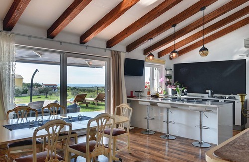 Rovinjsko Selo Villa | Villa in Rovinj with Pool & Bubble Bath