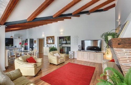Rovinjsko Selo Villa | Villa in Rovinj with Pool & Bubble Bath