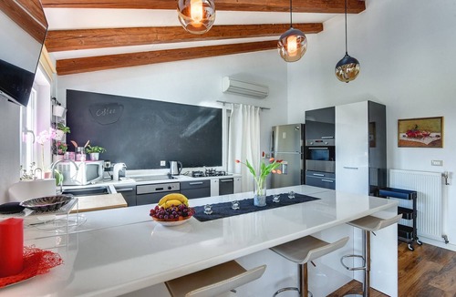 Rovinjsko Selo Villa | Villa in Rovinj with Pool & Bubble Bath