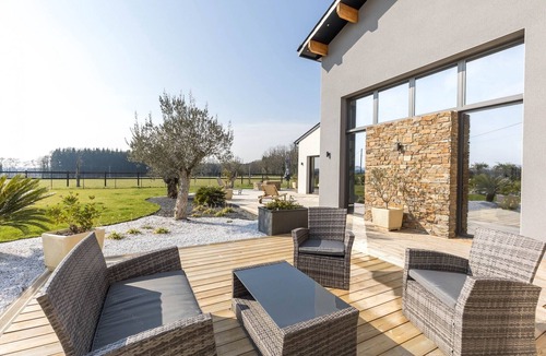 Saint-Corneille Villa | Villa in Saint-Corneille with Private Jacuzzi