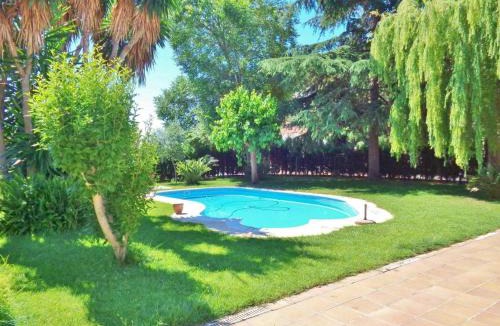Sant Pol De Mar Villa | Villa in Sant Pol near Crystal Beach