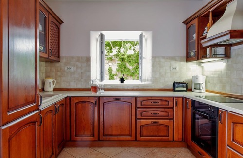 Sumartin Villa | Villa in Selca with Pool near Adriatic Sea