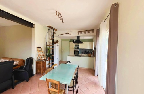 Saint-Denis House | Villa in St Denis with Pool & Pyrenees View