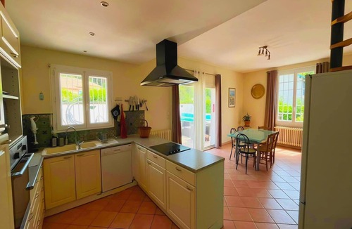 Saint-Denis House | Villa in St Denis with Pool & Pyrenees View